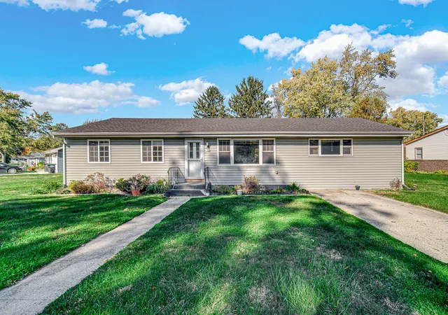 Single family home for sale at 6084 Meadowlark St, Portage, IN 46368 | MLS# 847551
