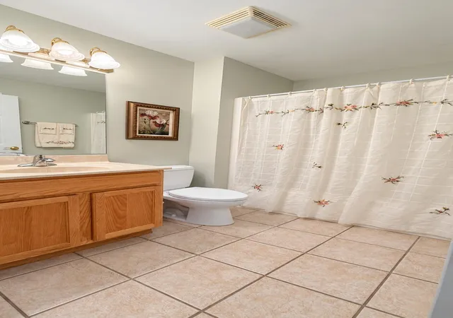 Photo 4 of Condo for sale at 1106 Lakewood Ct, Schererville, IN 46375 | MLS# 847486 | Listing updated on 2026-10-28