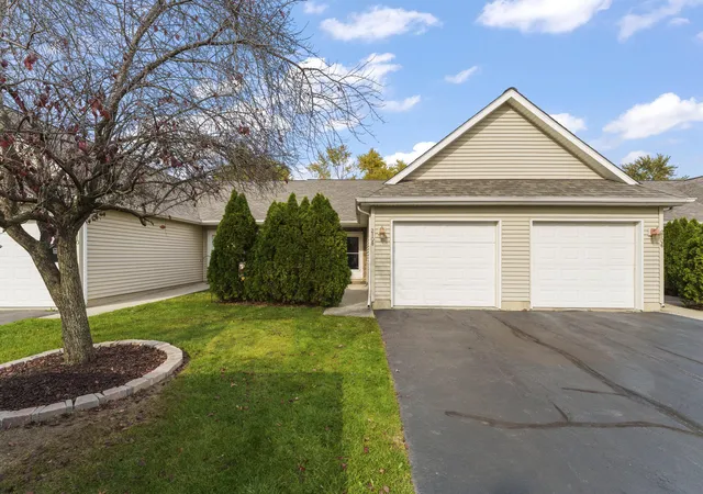 Photo 1 of Townhouse for sale at 2108 Tupelo Ln, Chesterton, IN 46304 | MLS# 847484 | Listing updated on 2026-10-28