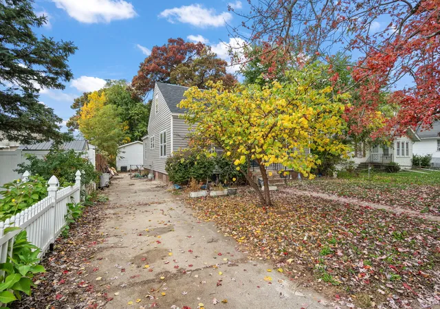 Photo 1 of Single family home for sale at 780 Water St, Hobart, IN 46342 | MLS# 847488 | Listing updated on 2026-10-28