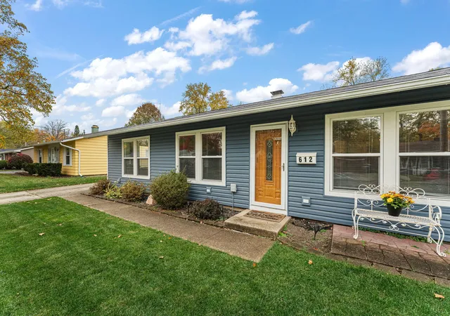 Photo 1 of Single family home for sale at 612 Parkside Ave, Valparaiso, IN 46383 | MLS# 847580 | Listing updated on 2026-10-30