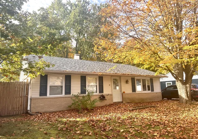 Photo 1 of Single family home for sale at 3211 White Birch St, Michigan City, IN 46360 | MLS# 847503 | Listing updated on 2026-10-28