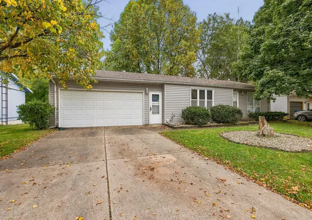 Single family home for sale at 1077 Albin Dr, La Porte, IN 46350 | MLS# 847508