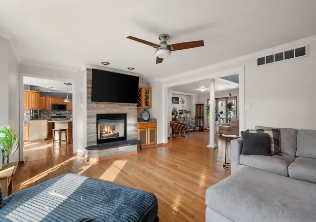 Photo 2 of Single family home for sale at 12 Kincraig Dr, Valparaiso, IN 46385 | MLS# 847536 | Listing updated on 2026-10-29