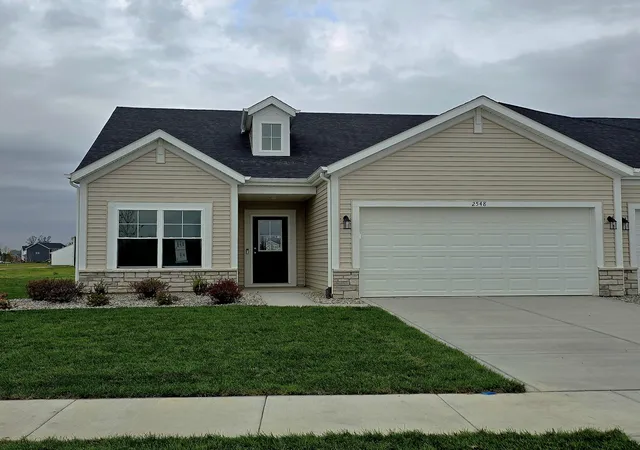 Townhouse for sale at 2548 E 105th Avenue, Crown Point, IN 46307 | MLS# 847610