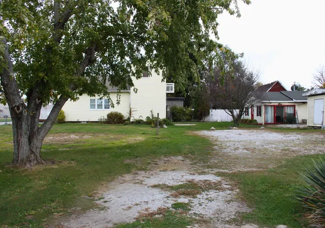 Photo 3 of Single family home for sale at 480 Washington St, La Porte, IN 46350 | MLS# 847566 | Listing updated on 2026-10-30