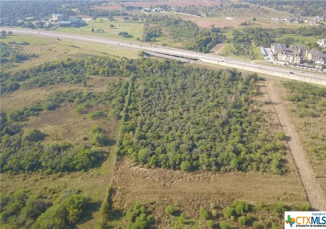 Photo 4 of Land for sale at 00 Ne Zac Lentz Pkwy, Victoria, TX 77904 | MLS# 541994 | Listing updated on 2026-04-27