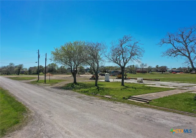 35th image of 504 S 4th St, Seadrift, TX 77983 | MLS# 572502