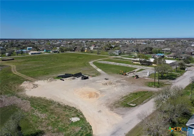 4th image of 504 S 4Th St, Seadrift, TX 77983 | MLS# 572502