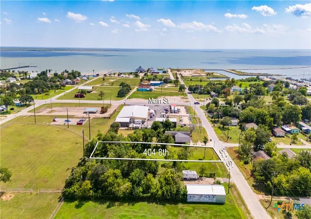 2nd image of 404 8th St, Palacios, TX 77465 | MLS# 593915