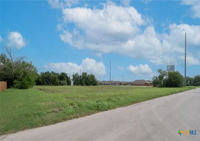 4th image of Tba Pine & King St, Seguin, TX 78155 | MLS# 596452