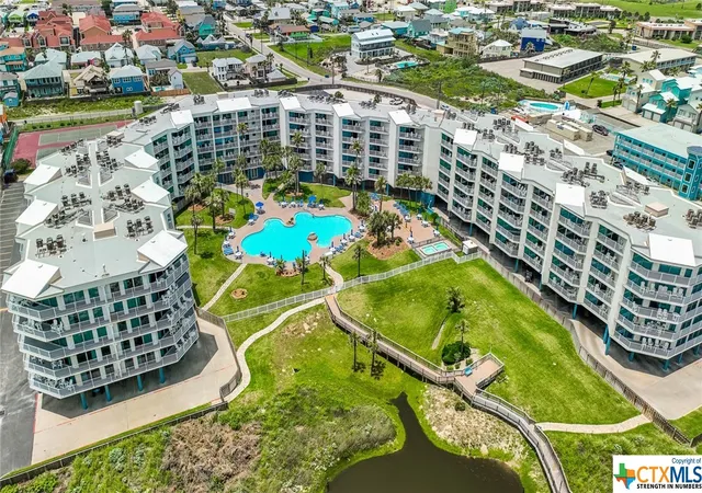 2nd image of 800 Sandcastle Dr, Port Aransas, TX 78373