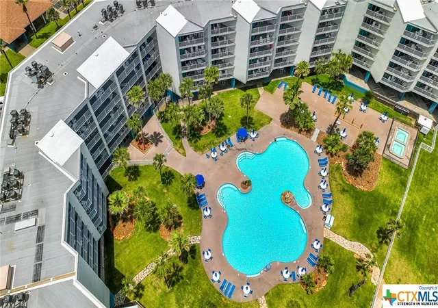 2nd image of 800 Sandcastle Dr, Port Aransas, TX 78373
