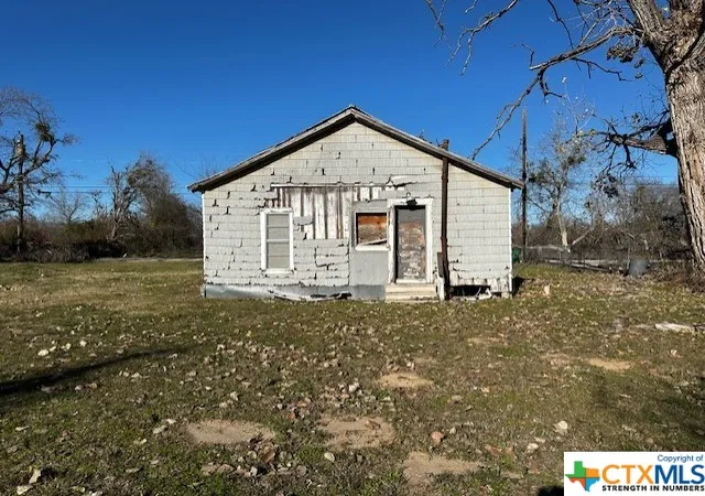 2nd image of 1705 W 12th St, Cameron, TX 76520 | MLS# 530665