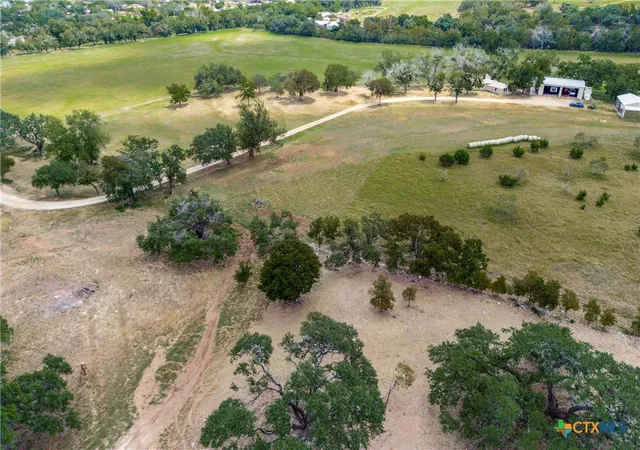 2nd image of 109 Rio Grande Dr, Blanco, TX 78606 | MLS# 532839
