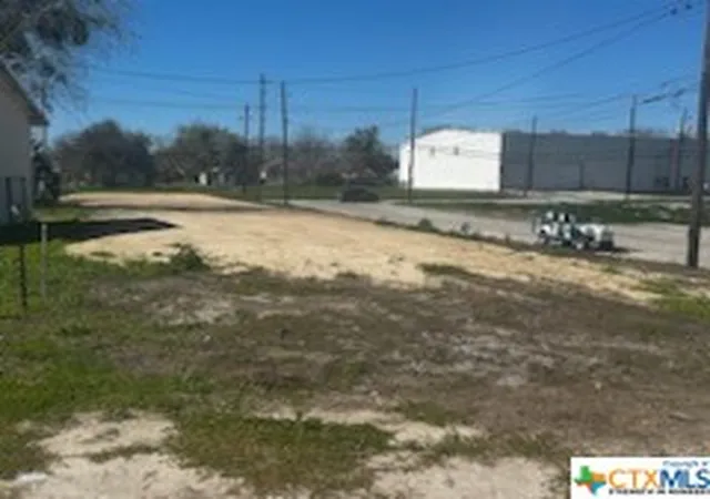 3rd image of 507 Fulton St, Port Lavaca, TX 77979 | MLS# 535043