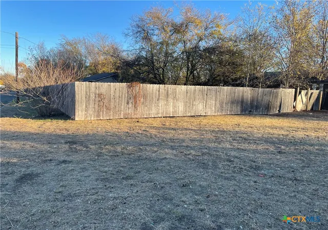 Photo 2 of Land for sale at 1612 N Park St, Killeen, TX 76541 | MLS# 536137 | Listing updated on 2026-07-30