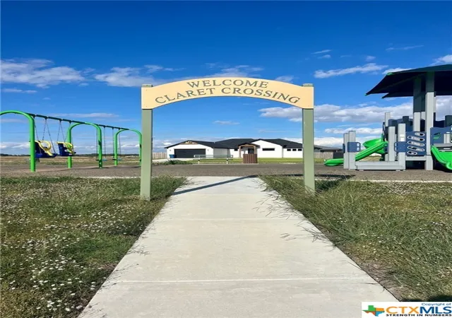 2nd image of 109 Carmine Ave, Port Lavaca, TX 77979 | MLS# 536415