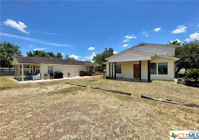 Homes for sale in Victoria, TX | 2899 Fm 1685, Victoria, TX 77905 | MLS# 539677