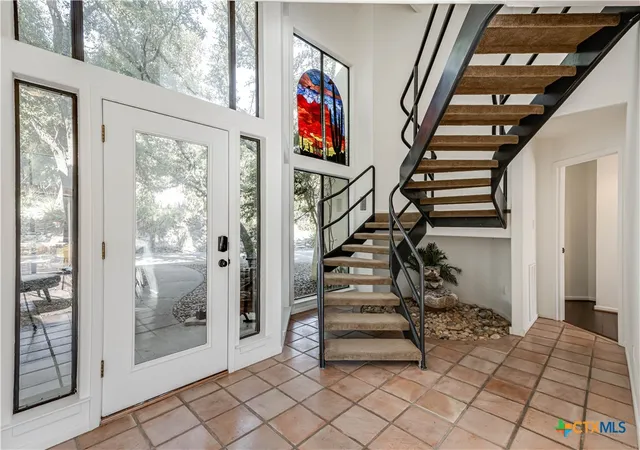 2nd image of 1078 Hillside Vw, New Braunfels, TX 78132 | MLS# 542907