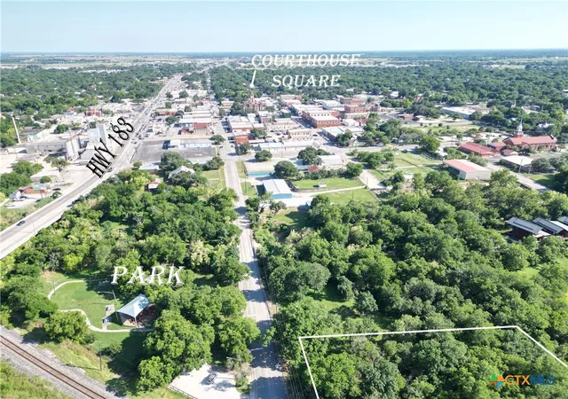 3rd image of 505 N Commerce St, Lockhart, TX 78644 | MLS# 546983