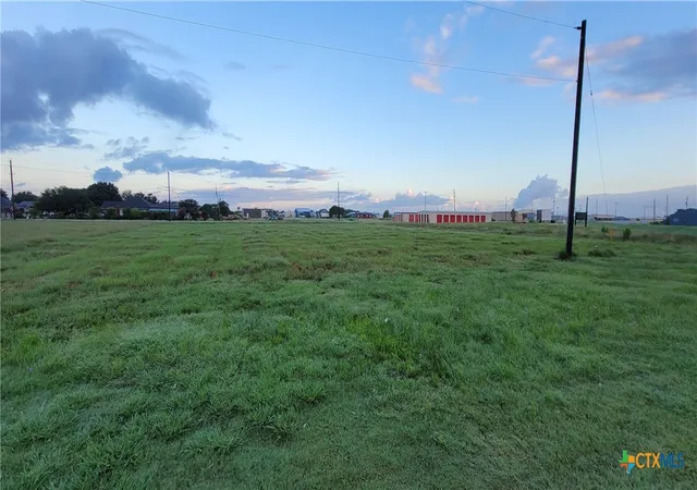 2nd image of 809 W Austin Ave, Seadrift, TX 77983 | MLS# 548540