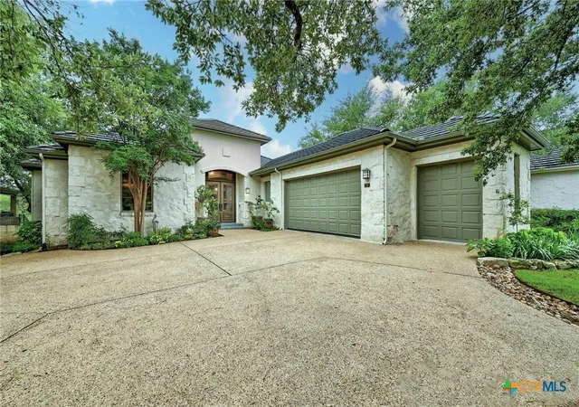 Photo 2 of Condo for sale at 2305 Barton Creek Blvd #29, Austin, TX 78735 | MLS# 555032 | Listing updated on 2026-02-26
