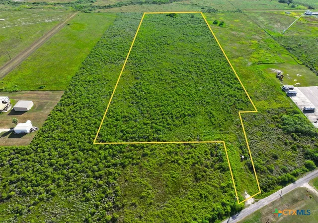 3rd image of 373 N Blackburn Ave, Port Lavaca, TX 77979 | MLS# 555559