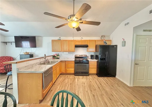 3rd image of 101 N 13Th St, Seadrift, TX 77983 | MLS# 556891