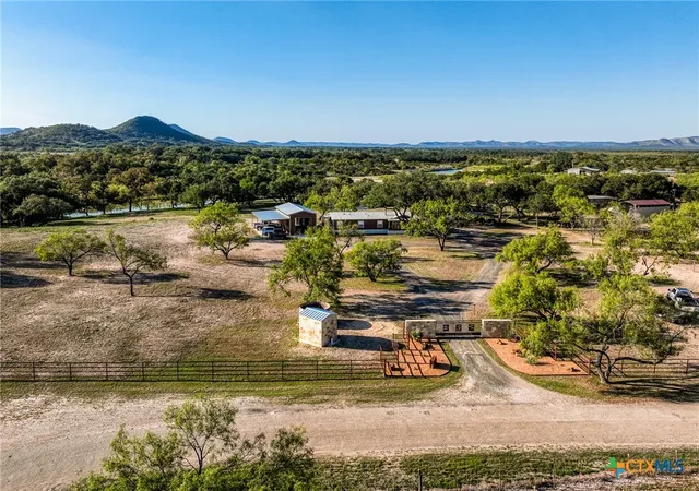 4th image of 4991 County Road 416, Uvalde, TX 78801 | MLS# 557790