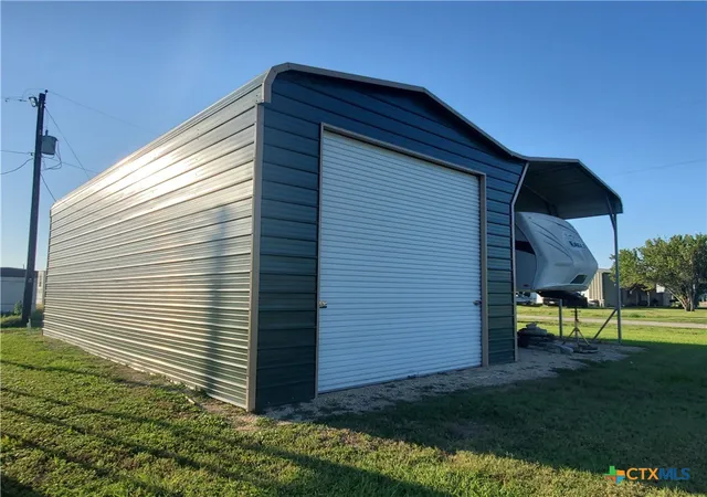 2nd image of 302 304 S 13th St, Seadrift, TX 77983 | MLS# 558611