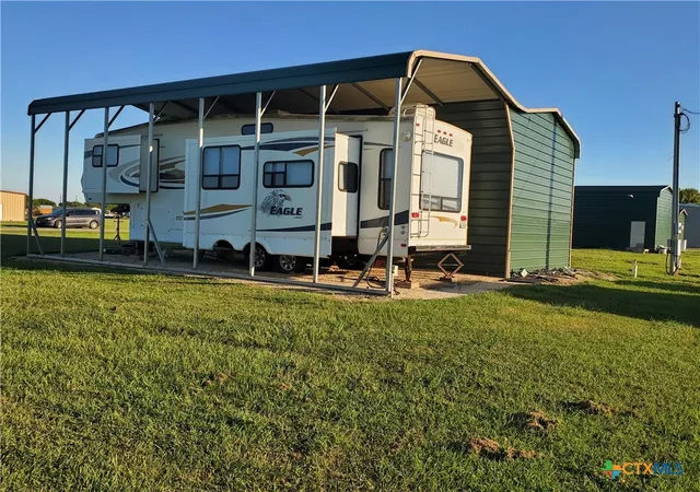 3rd image of 302-304 S 13Th St, Seadrift, TX 77983 | MLS# 558611