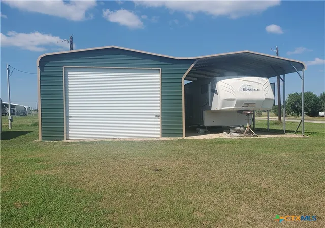 9th image of 302 304 S 13th St, Seadrift, TX 77983 | MLS# 558611