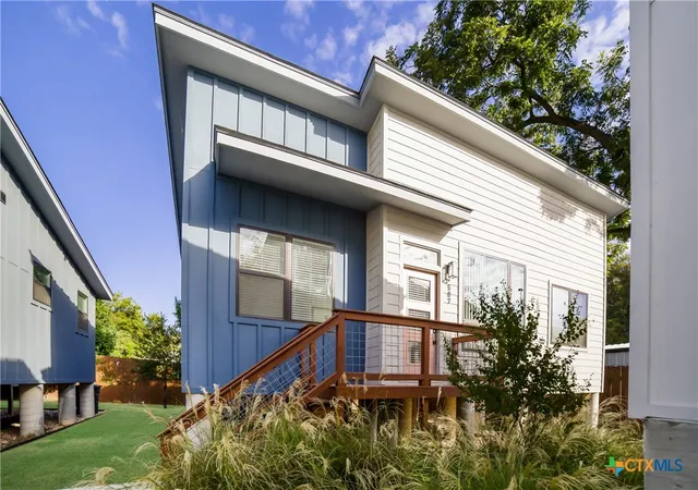 Photo 1 of Condo for sale at 587 E Basel St, New Braunfels, TX 78130 | MLS# 558654 | Listing updated on 2026-04-17