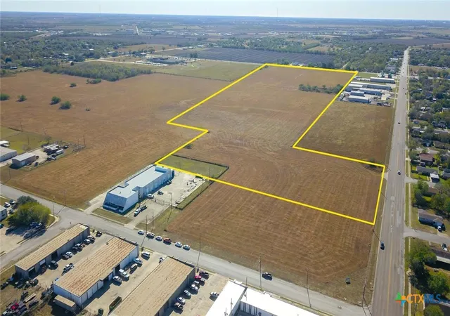Photo 1 of Land for sale at 00 E & 3804 Delmar Dr Lone Tree St, Victoria, TX 77901 | MLS# 562920 | Listing updated on 2026-03-27