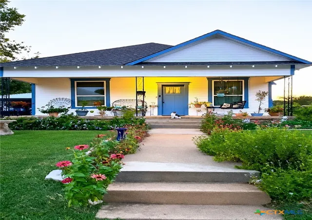1st image of 203 N 10th St, Gatesville, TX 76528 | MLS# 565615