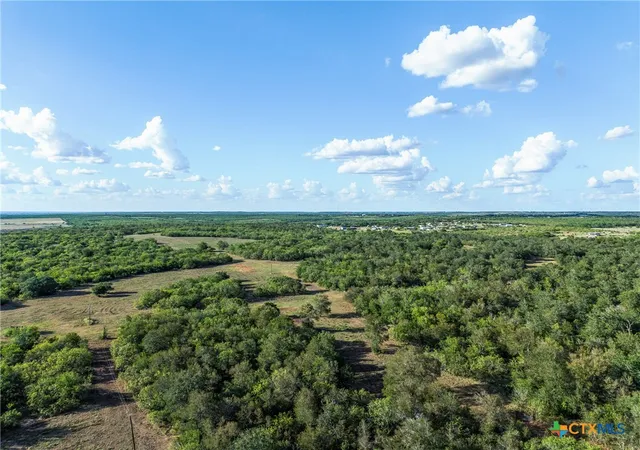 3rd image of 399 Seals Creek Rd, Lockhart, TX 78644 | MLS# 565666
