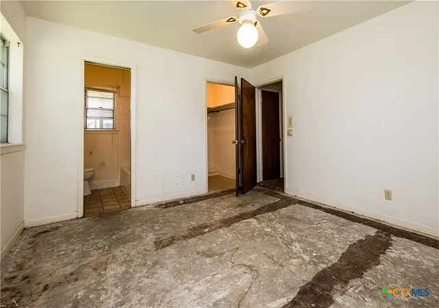 Homes for sale in Victoria, TX | 404 Rhodes, Victoria, TX 77904 | MLS# 566153