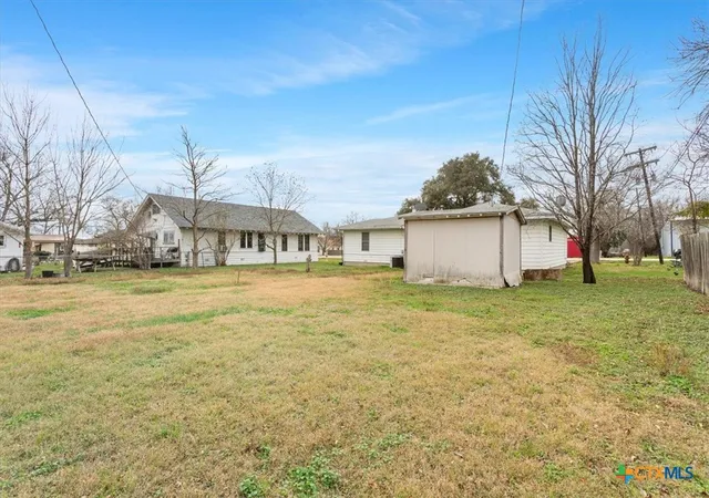 25th image of 320 E Davilla St, Bartlett, TX 76511 | MLS# 567029