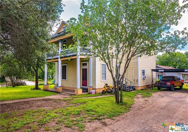 3rd image of 311 E Live Oak St, Seguin, TX 78155 | MLS# 566972