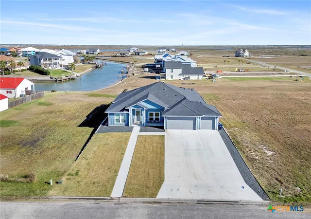 2nd image of 13 Westpointe Dr, Rockport, TX 78382 | MLS# 565825