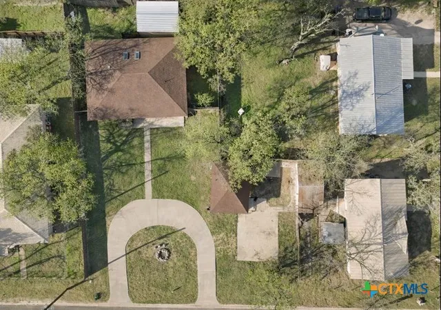 Photo 3 of Single family home for sale at 801 E 1/2 Ave C, Lampasas, TX 76550 | MLS# 568128 | Listing updated on 2026-07-31