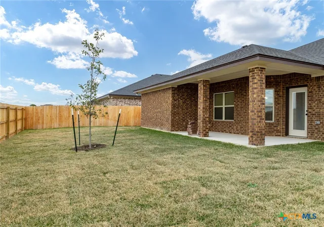 18th image of 611 Dred Roger Cir, Killeen, TX 76542 | MLS# 568134