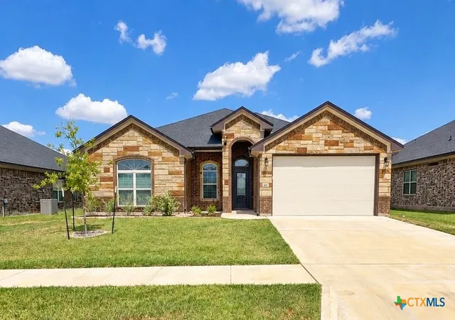 Photo 1 of Single family home for sale at 611 Dred Roger Cir, Killeen, TX 76542 | MLS# 568134 | Listing updated on 2026-10-01