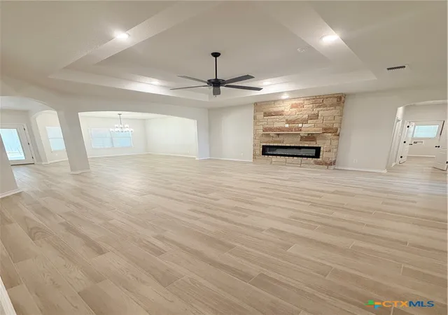 Photo 3 of Single family home for sale at 611 Dred Roger Cir, Killeen, TX 76542 | MLS# 568134 | Listing updated on 2026-10-01
