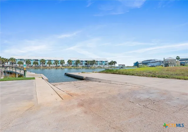2nd image of 2292 N Fulton Bch Rd, Rockport, TX 78382