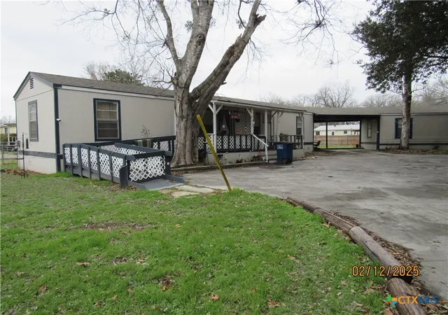 Homes for sale in Mc Queeney, TX | 1650 Terminal Loop Rd, Mc Queeney, TX 78123 | MLS# 570075