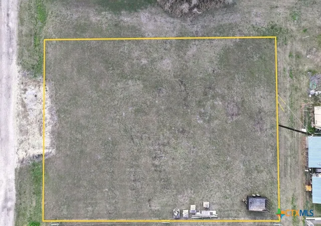 2nd image of 1110 1112 W Toledo, Seadrift, TX 77983 | MLS# 570340