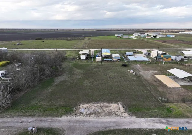 4th image of 1110-1112 W Toledo, Seadrift, TX 77983 | MLS# 570340