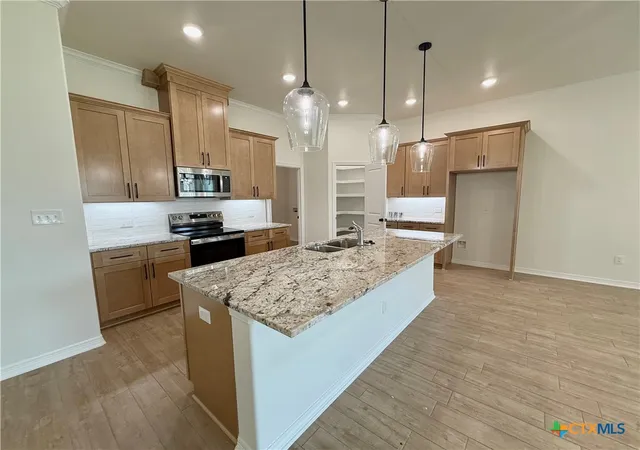2nd image of 505 Magnolia Dr, Troy, TX 76579 | MLS# 570649